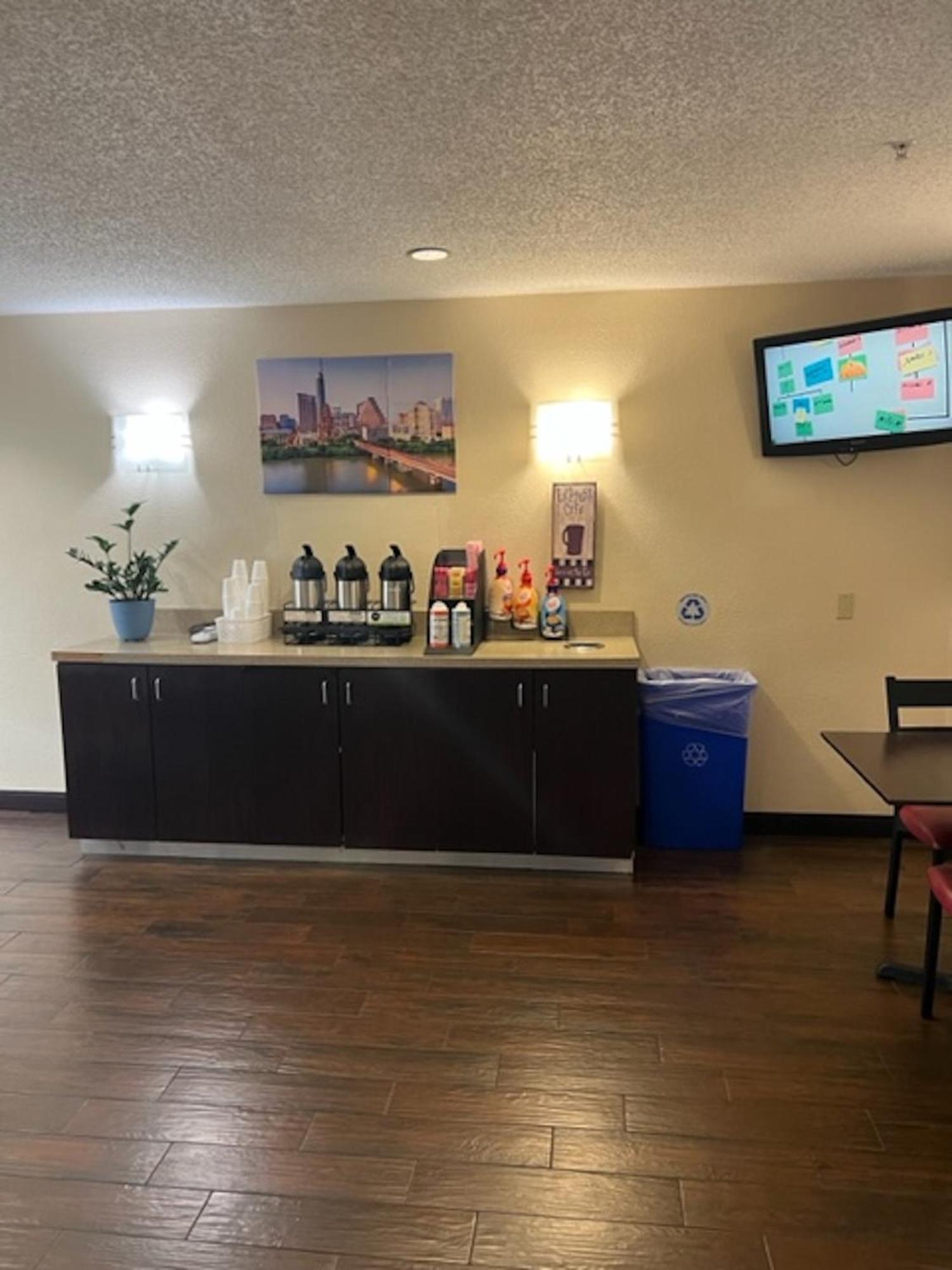 Red Roof Inn Plus+ Austin South מראה חיצוני תמונה